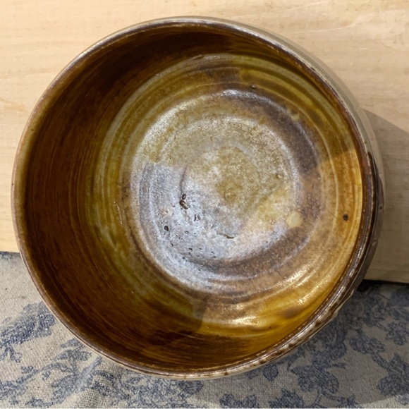 Beige Brown Ceramic Textured Planter - Picture 7 of 14